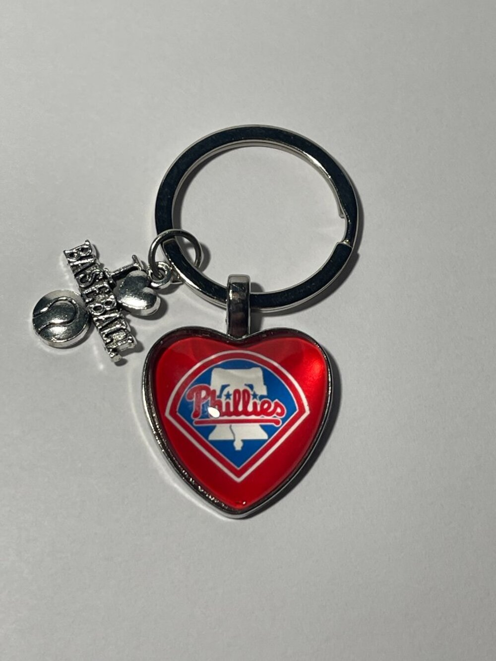 Philadelphia Phillies I Love Baseball Keychain NEW